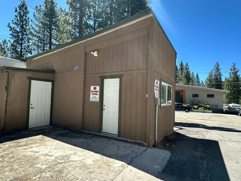 Primary Photo Of 8465 Speckled Ave, Kings Beach Warehouse For Lease