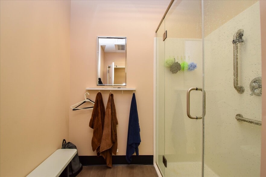 More Photos Of 1405 Mill Race Dr, Salem Industrial For Sale