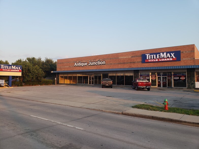 More Photos Of 111-121 W Southmore Ave, Pasadena Unknown For Lease