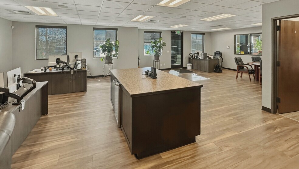 More Photos Of 1938 E Franklin Rd, Meridian Warehouse For Sale