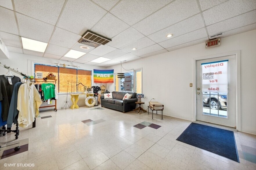 More Photos Of 110-112 Willow Ave, Wheaton Storefront Retail Residential For Sale