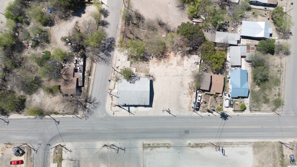 More Photos Of 2423 Palo Alto Rd, San Antonio Convenience Store For Sale