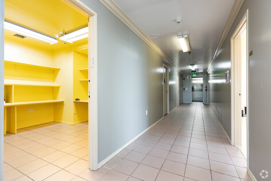 More Photos Of 1518 S Robertson Blvd, Los Angeles Schools For Lease