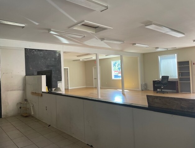 More Photos Of 1610R Saybrook Rd, Haddam Freestanding For Lease