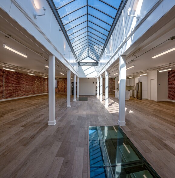 More Photos Of 852-860 5th Ave, San Diego Loft Creative Space For Lease