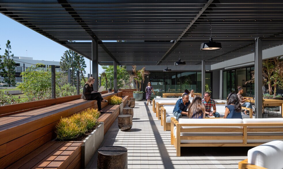 More Photos Of 840 Apollo St, El Segundo Coworking Space