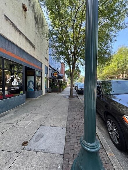 More Photos Of 519 S Elm St, Greensboro Storefront For Sale