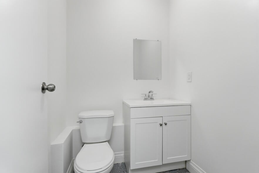 More Photos Of 397 Humberline Dr, Toronto Warehouse For Sale