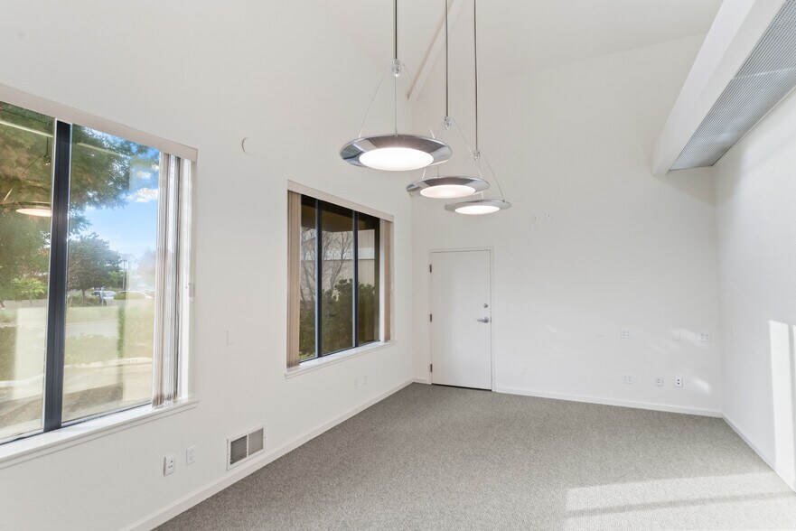 More Photos Of 477 S San Antonio Rd, Los Altos Medical For Sale