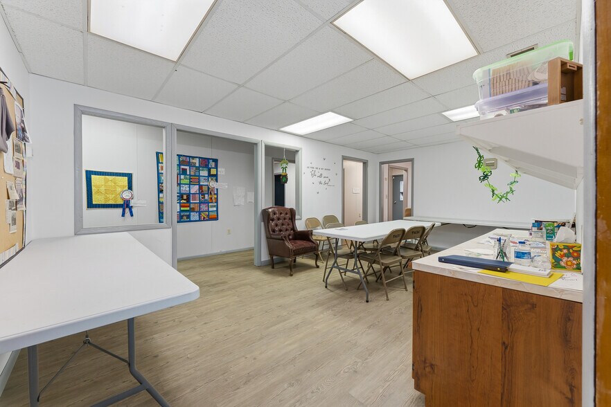More Photos Of 102 4th St, Terra Alta Light Distribution For Sale