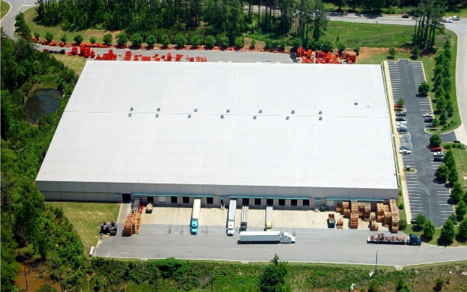 More Photos Of 2420 W Park Dr, Gainesville Warehouse For Lease