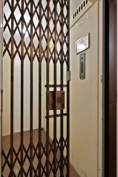 More Photos Of 311 S Arthur Ashe Boulevard, Richmond Office Residential For Sale