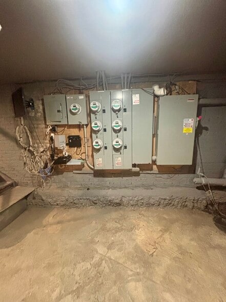 More Photos Of 2850 W 17th St, Brooklyn Apartments For Sale