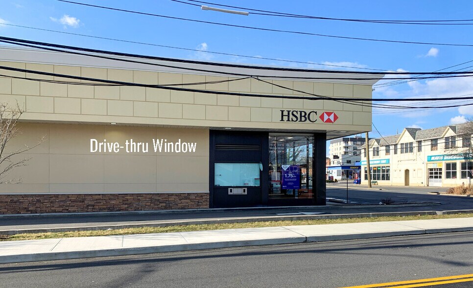 More Photos Of 344-356 White Plains Rd, Eastchester Bank For Lease