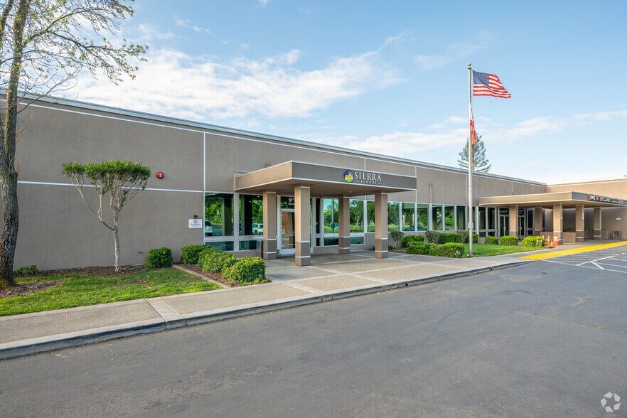 More Photos Of 9738 Lincoln Village Dr, Sacramento Office For Lease