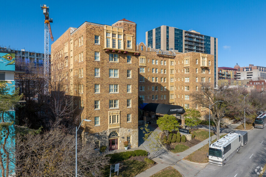 Primary Photo Of 4600 J C Nichols Pky, Kansas City Hotel For Lease