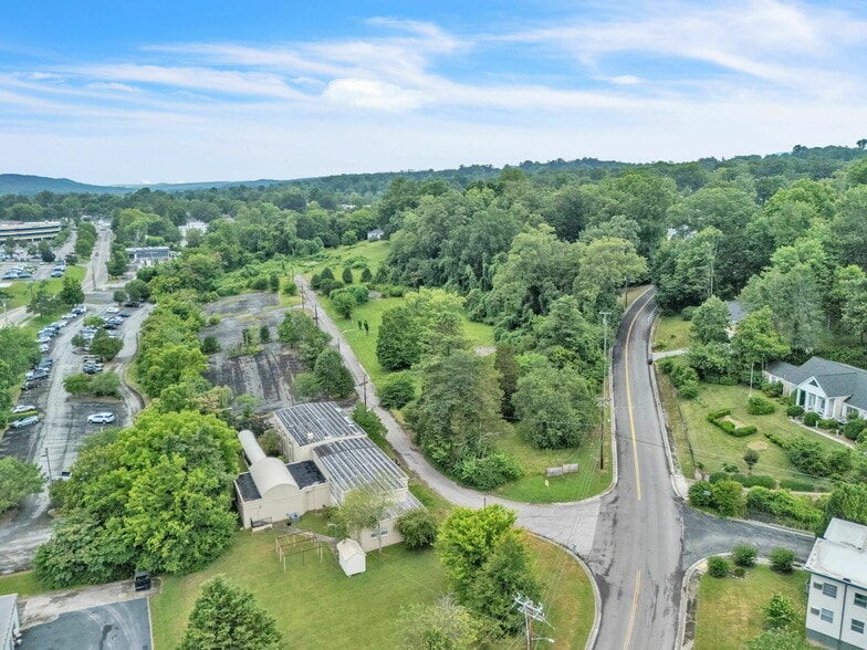 More Photos Of 203 Michigan Ave, Oak Ridge Land For Sale