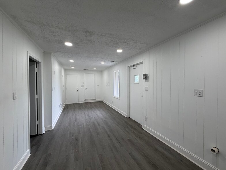 More Photos Of 120 E Phifer St, Monroe Medical For Lease