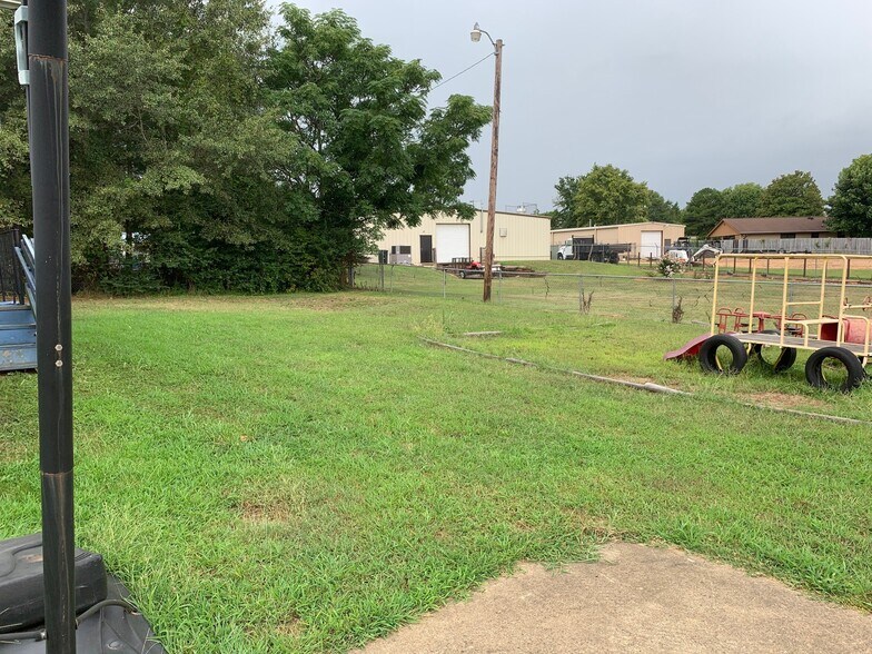 More Photos Of 6120 Augusta Rd, Greenville Office Residential For Sale