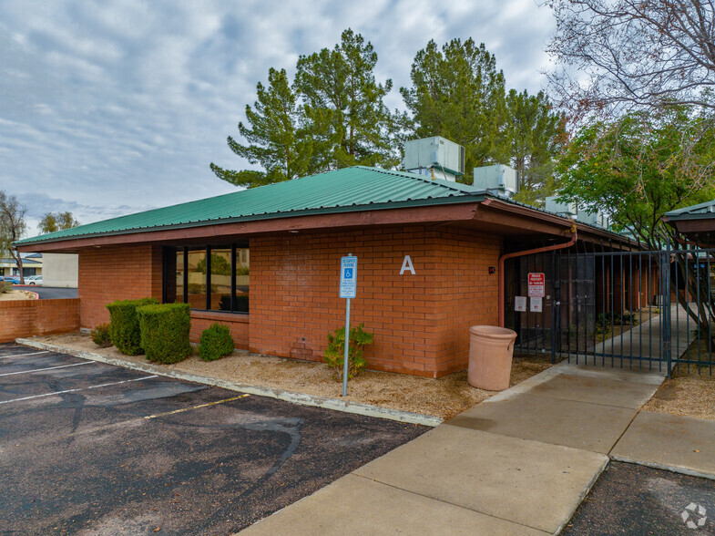 Primary Photo Of 15648 N 35th Ave, Phoenix Medical For Sale