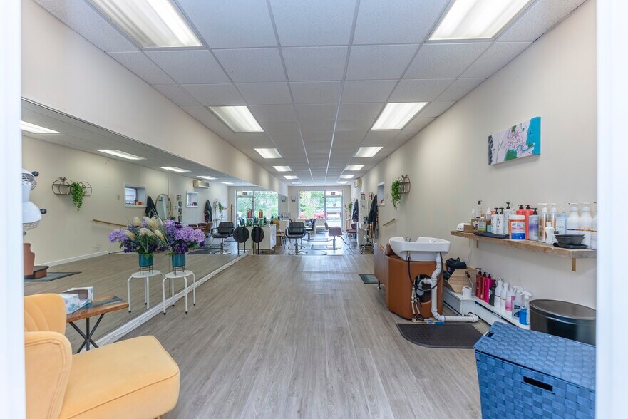More Photos Of 141 Ulster Ave, Saugerties Storefront Retail Residential For Sale