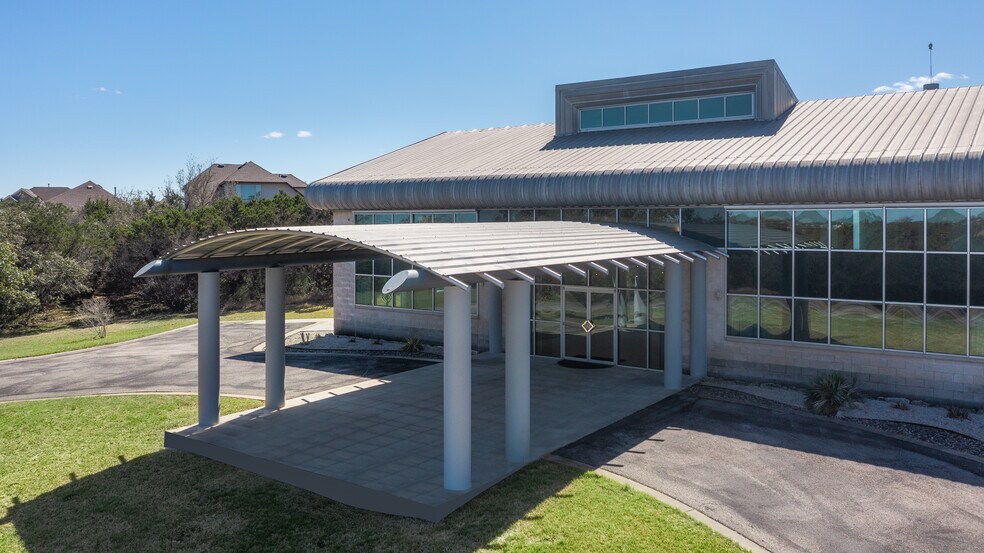 More Photos Of 15315 W Highway 71, Austin Showroom For Sale