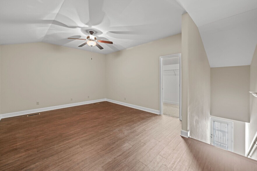 More Photos Of 403 Meador Dr, Tuscaloosa Multifamily For Sale