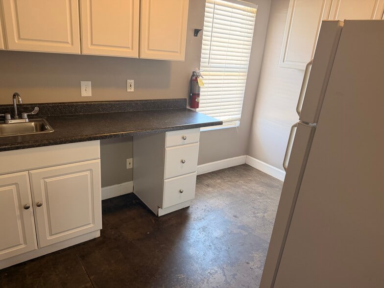 More Photos Of 130 Gralan Dr, Byron Office Residential For Sale