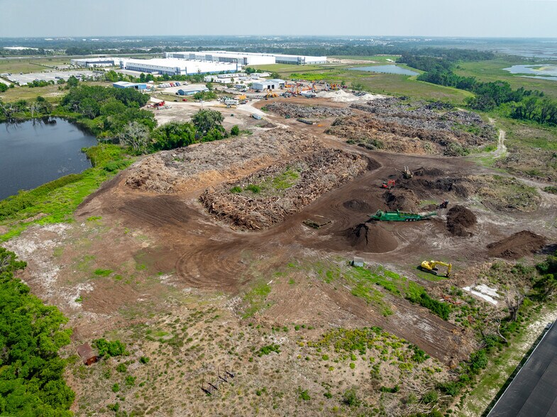 More Photos Of 136 Hermit Smith Rd, Apopka Land For Lease