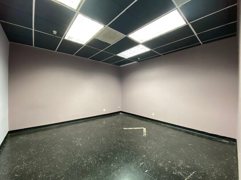 More Photos Of 5406 Thornwood Dr, San Jose Medical For Lease