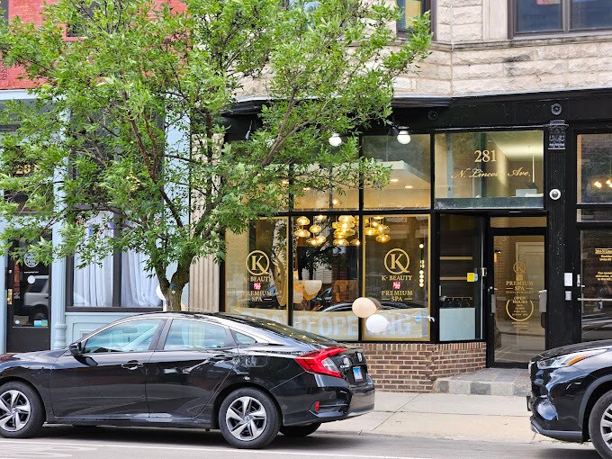 Primary Photo Of 2816 N Lincoln Ave, Chicago General Retail For Sale
