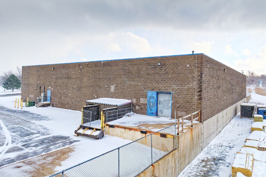 More Photos Of 1181 N Greece Rd, Rochester Freestanding For Lease