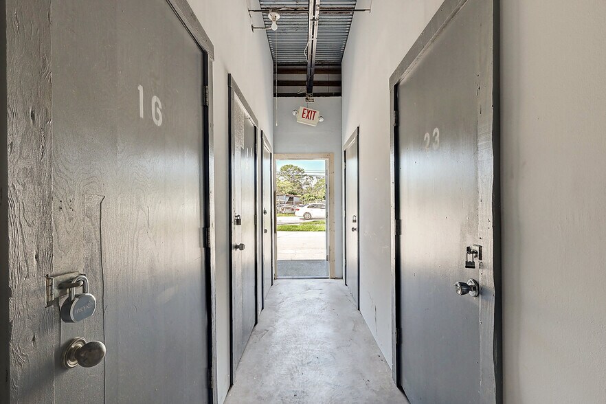 More Photos Of 1166 Angle Rd, Fort Pierce Self Storage For Sale