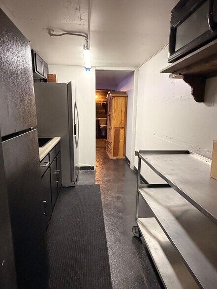 More Photos Of 2111 E Main St, Mesa Freestanding For Sale