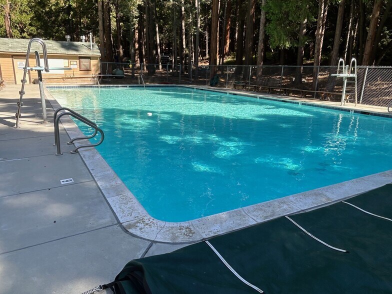 More Photos Of 42193 Seven Oaks Road, Angelus Oaks Specialty For Sale