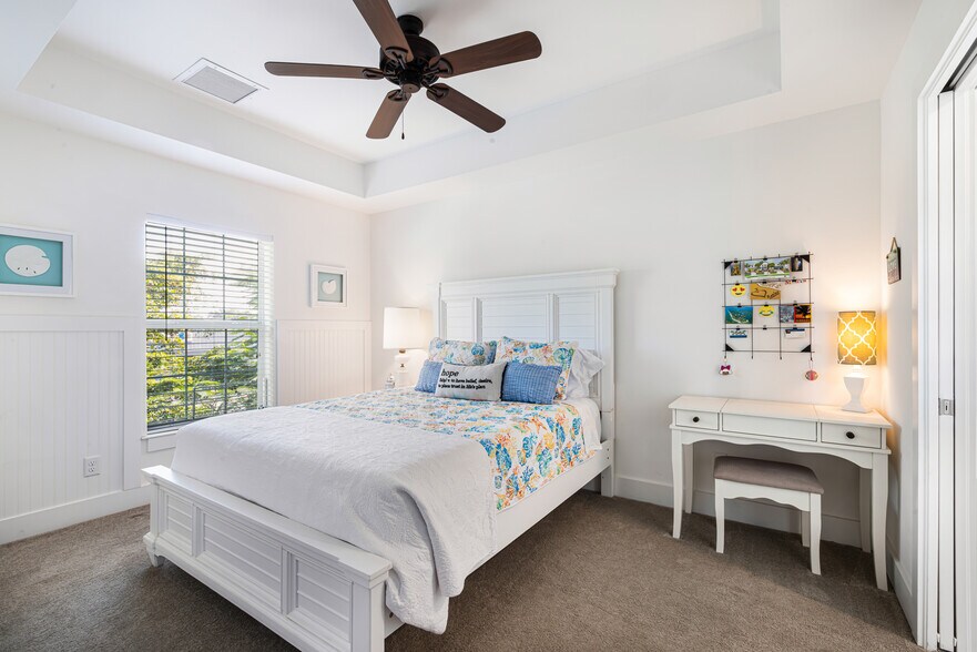More Photos Of 2974 Van Buren Ave, Naples Storefront Retail Residential For Sale