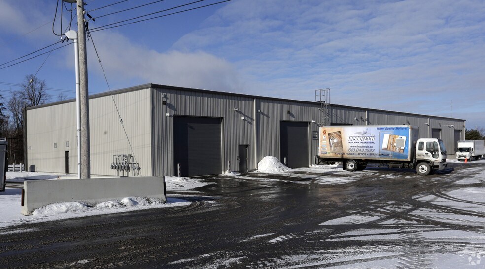 More Photos Of 1035 Moodie Dr, Nepean Warehouse For Lease