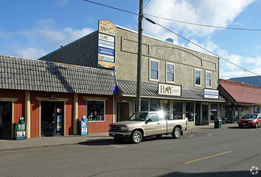 More Photos Of 1341 Bay St, Florence Storefront For Lease
