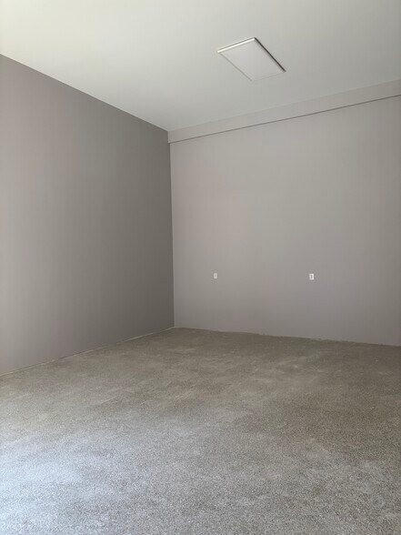 More Photos Of 30620 & 30627 Coastal Hwy, Lewes Light Distribution For Lease