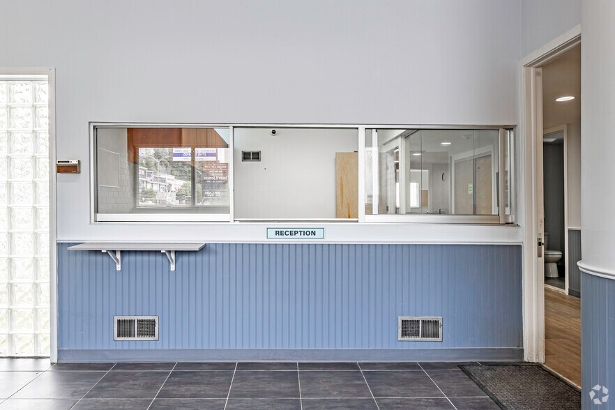 More Photos Of 2176 Central Park Ave, Yonkers Medical For Sale
