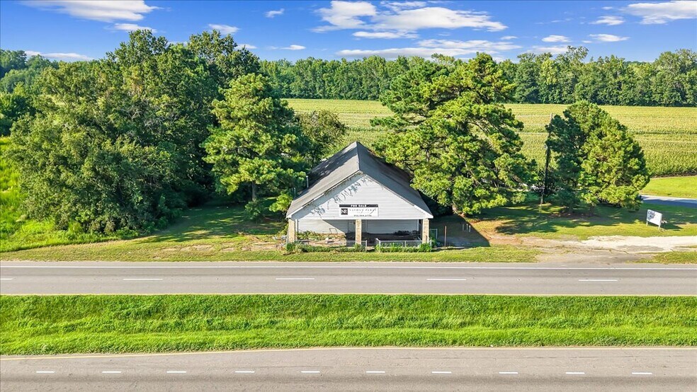 More Photos Of 6640 US Highway 70 W, La Grange Flex For Sale