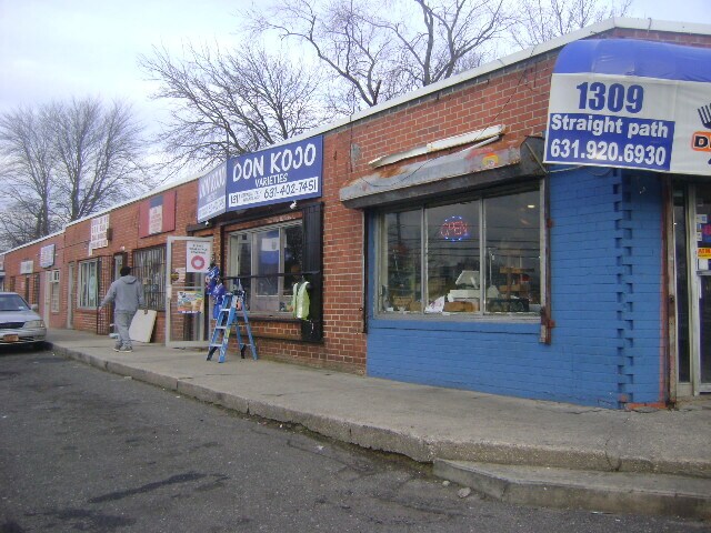 More Photos Of 1309-1323 Straight Path, Wyandanch Storefront Retail Office For Lease