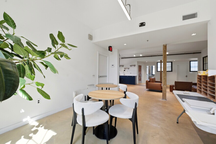 More Photos Of 1523 N Front St, Philadelphia Office For Lease