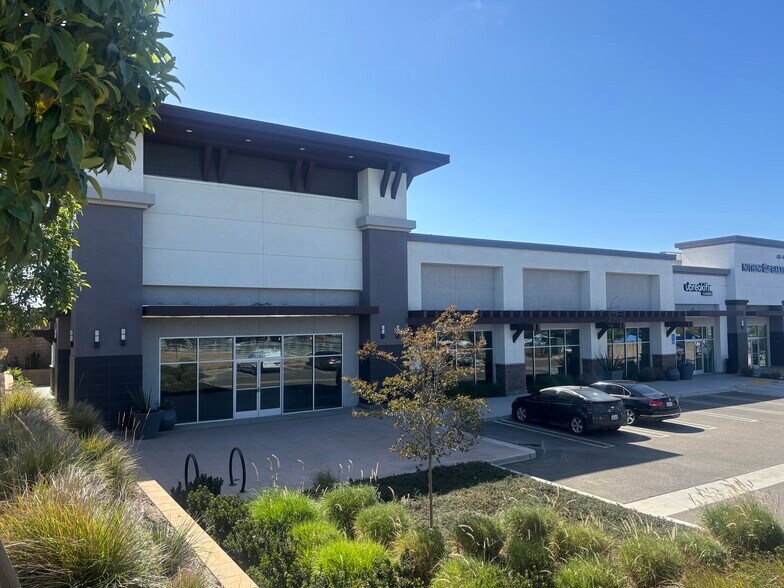 Primary Photo Of 489 E Betteravia Rd, Santa Maria General Retail For Lease