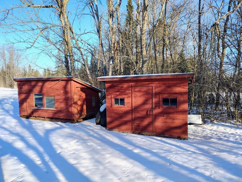 More Photos Of N16184 Old Hwy 13, Lake Service For Sale