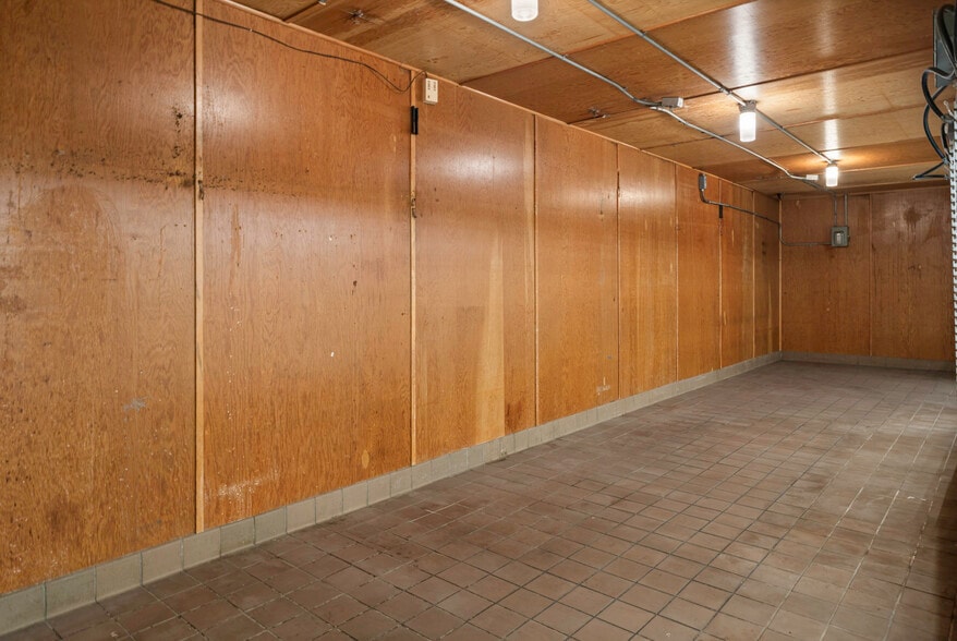 More Photos Of 900-910 Clement St, San Francisco Storefront Retail Office For Lease