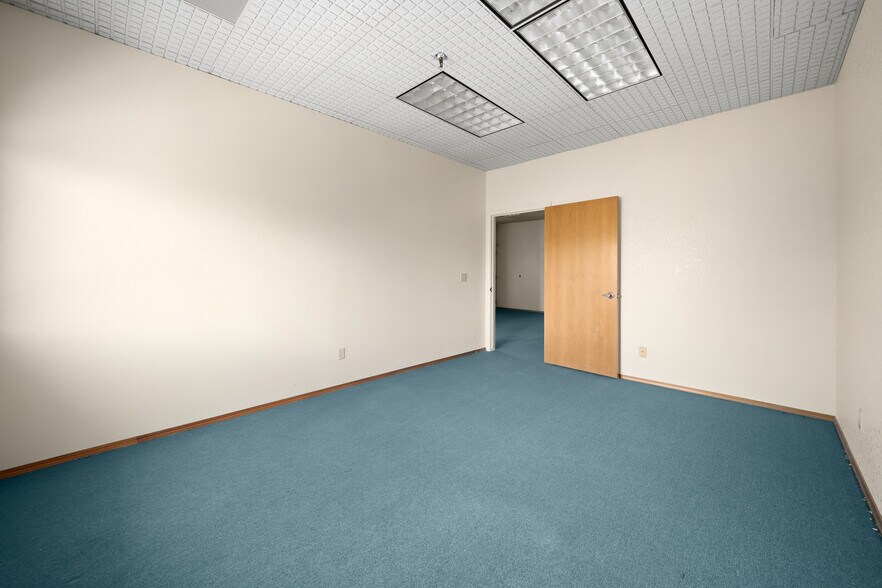 More Photos Of 5805 Capistrano Ave, Atascadero Office For Lease