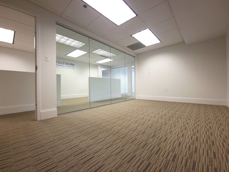 More Photos Of 32-34 Main Street Ext, Plymouth Office For Lease