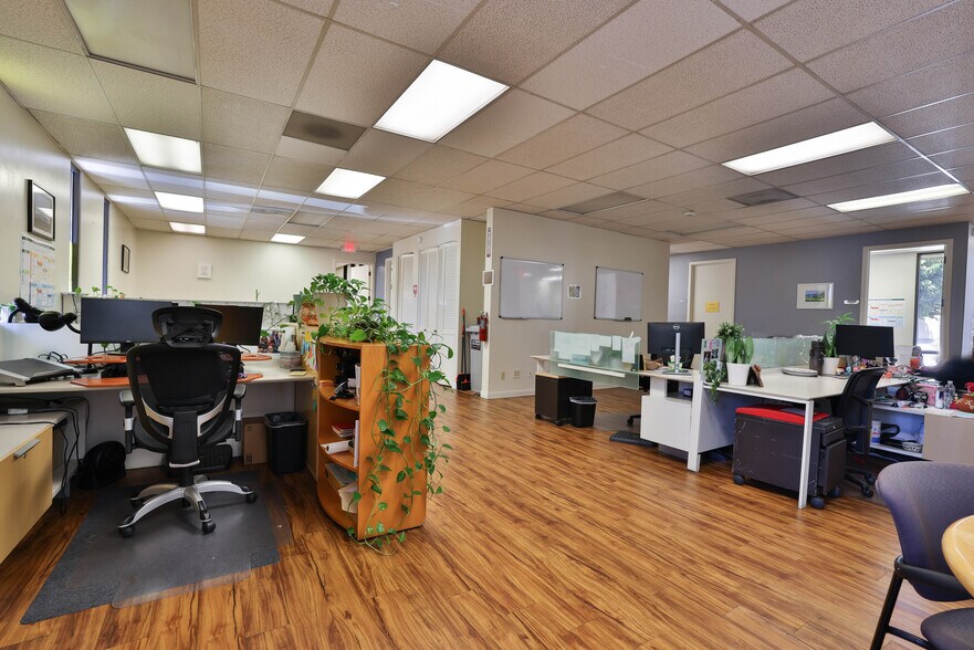 More Photos Of 1156 N 4th St, San Jose Office For Lease