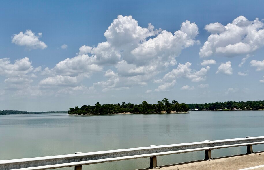 More Photos Of 6800 FM 356, Trinity Marina For Sale